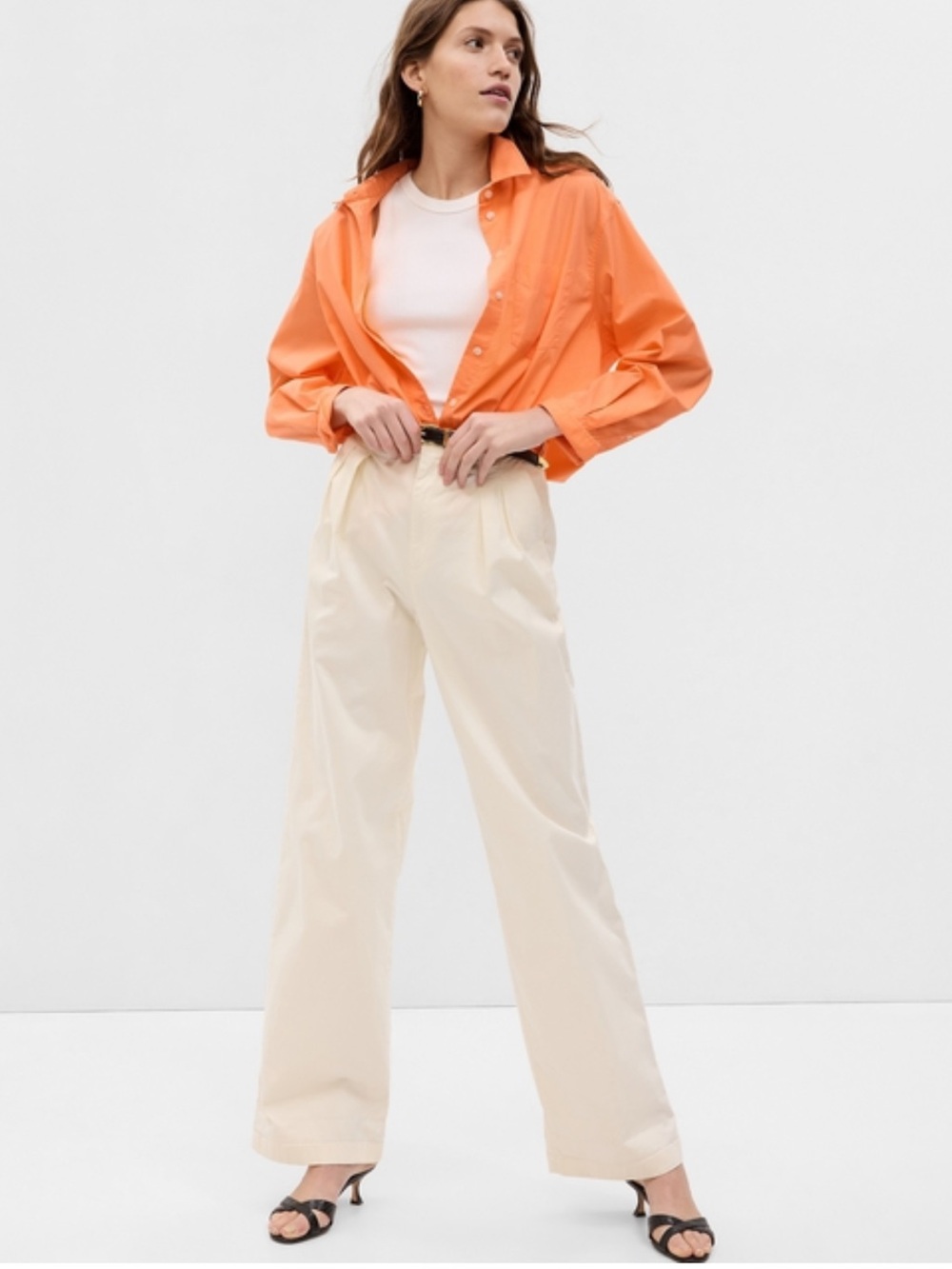 GAP Button-Up Long Sleeve Shirt